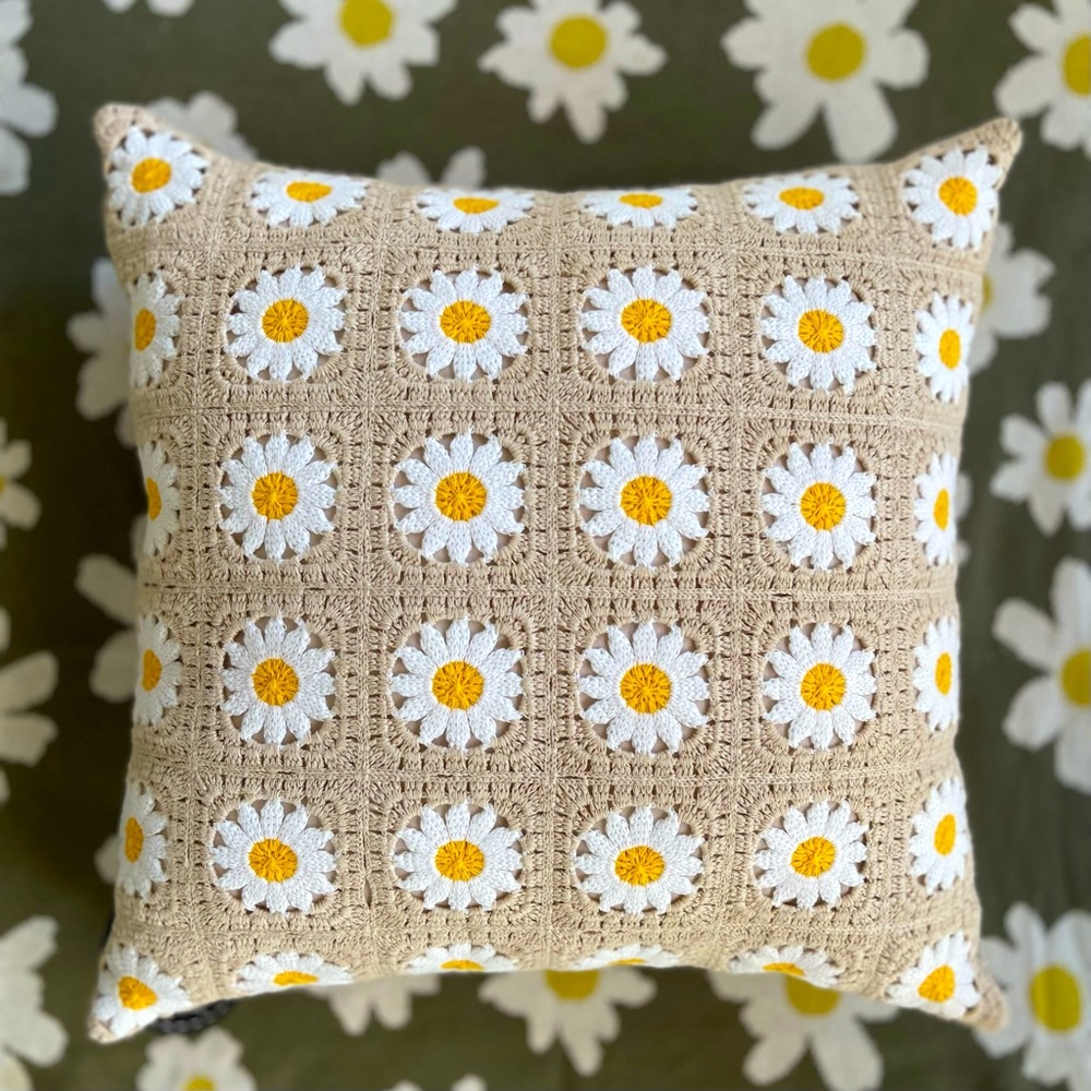 Crochet Throw Pillow